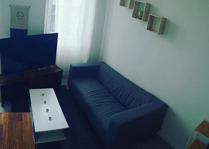 Charmant Centre Διαμέρισμα *