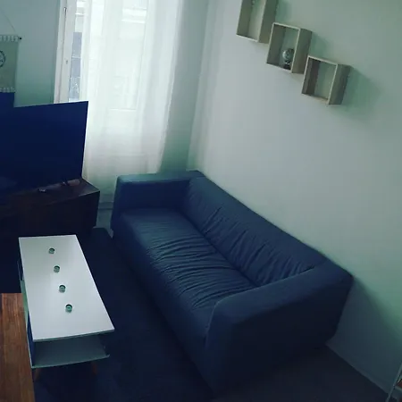 Charmant Centre Apartman *